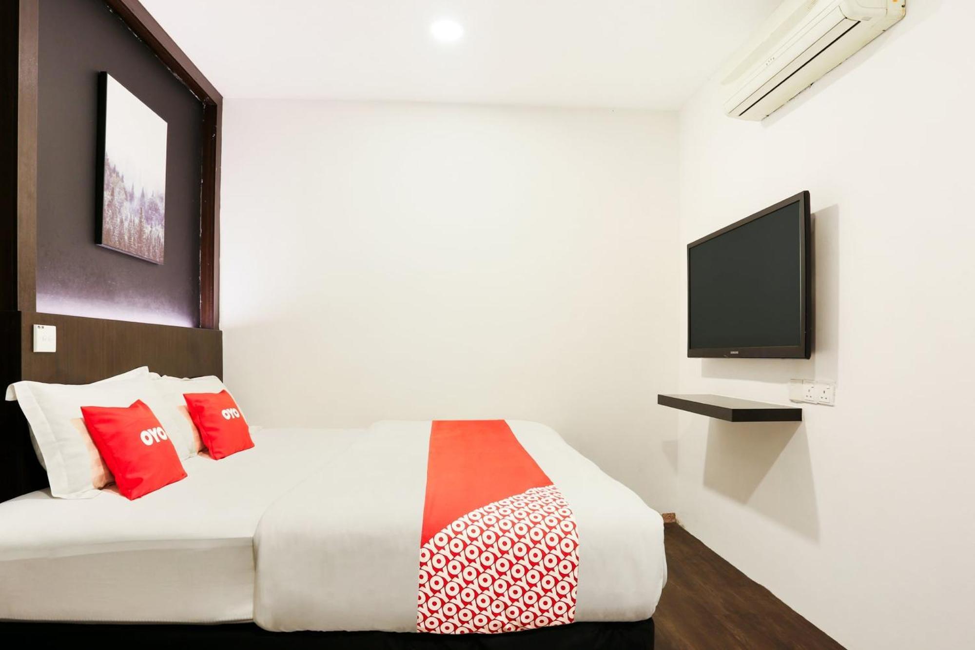 Oyo 90460 Hotel Kl2F Rest & Go Shah Alam Kültér fotó