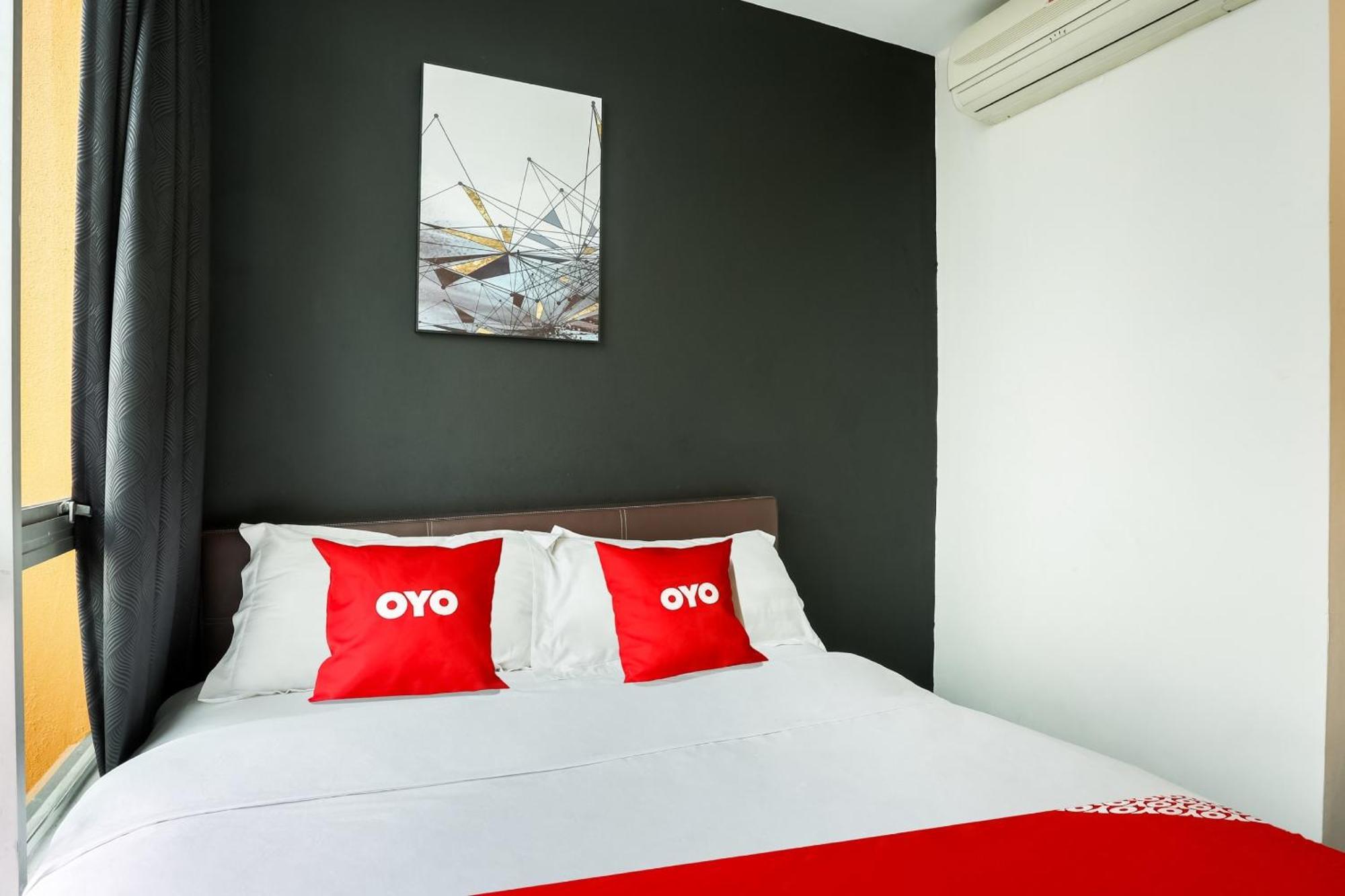 Oyo 90460 Hotel Kl2F Rest & Go Shah Alam Kültér fotó