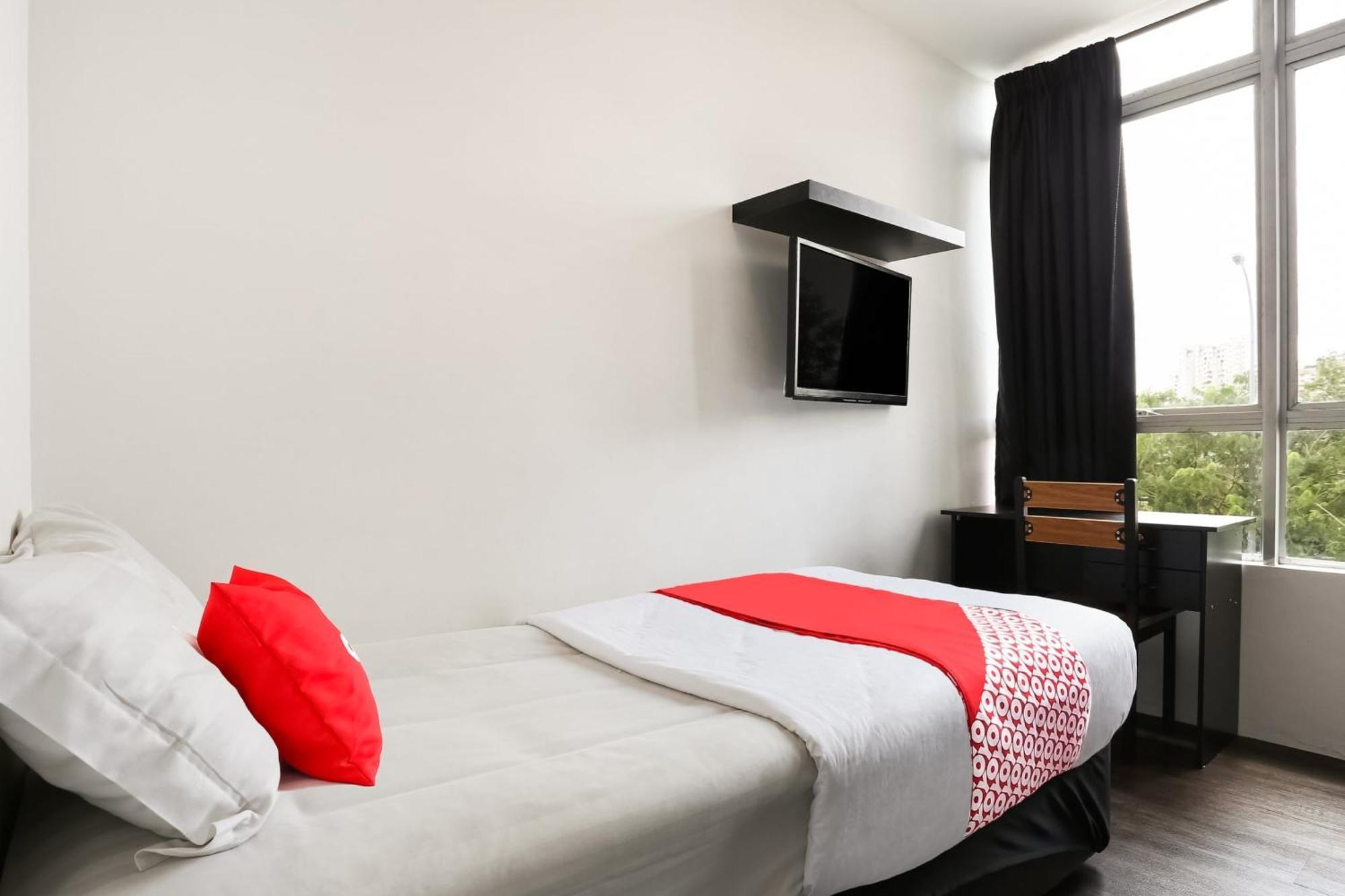 Oyo 90460 Hotel Kl2F Rest & Go Shah Alam Kültér fotó