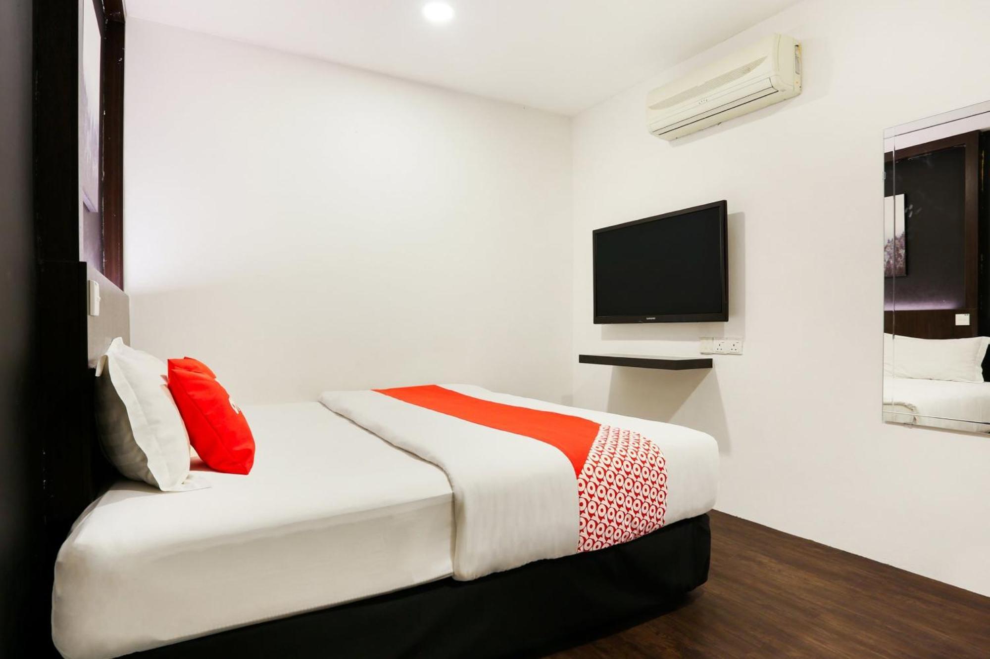 Oyo 90460 Hotel Kl2F Rest & Go Shah Alam Kültér fotó