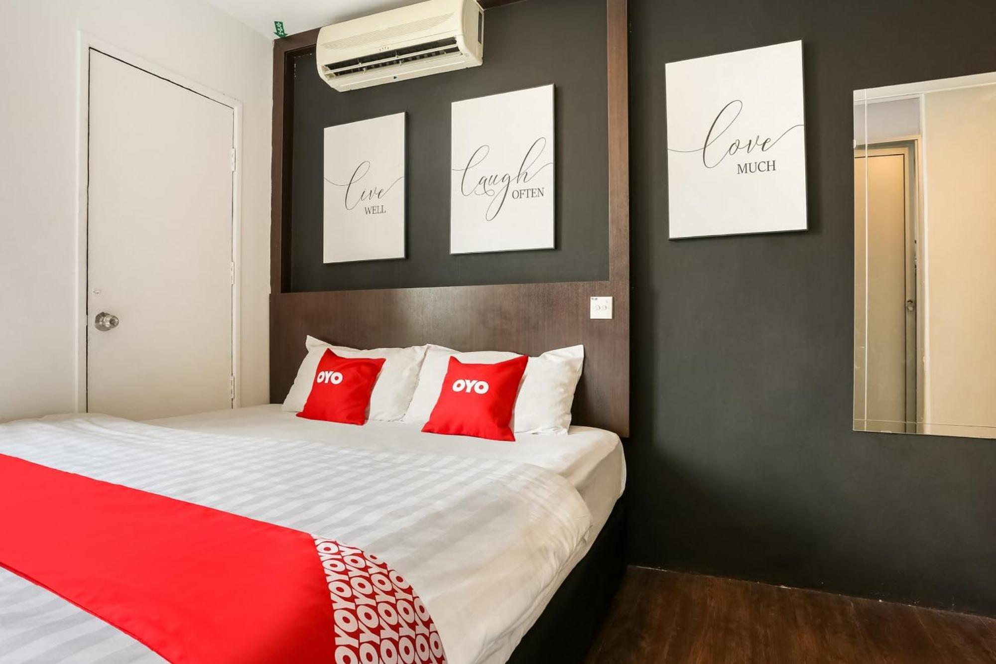 Oyo 90460 Hotel Kl2F Rest & Go Shah Alam Kültér fotó