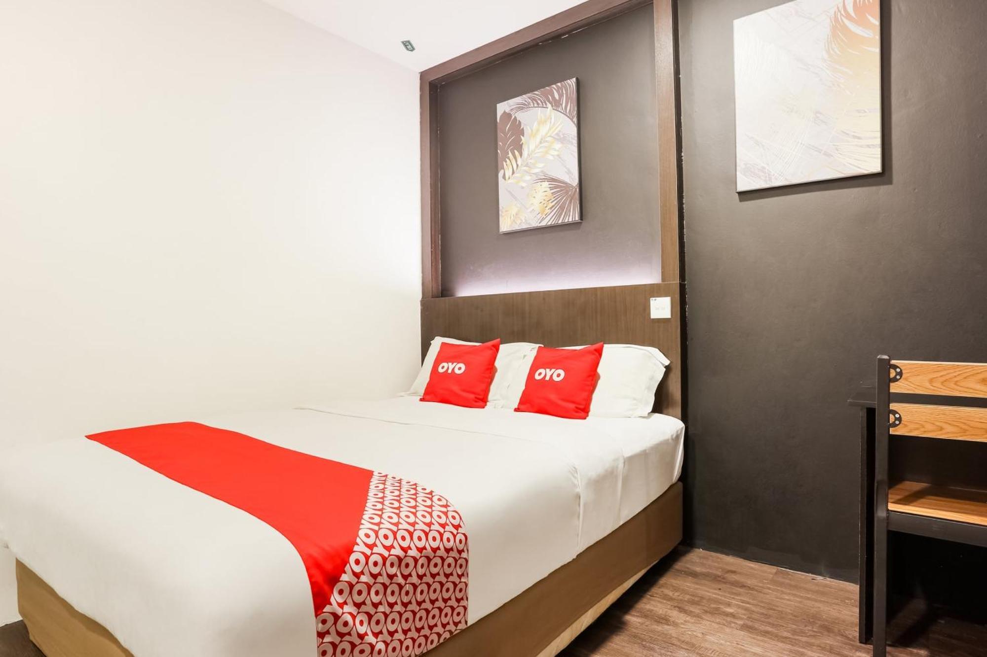 Oyo 90460 Hotel Kl2F Rest & Go Shah Alam Kültér fotó