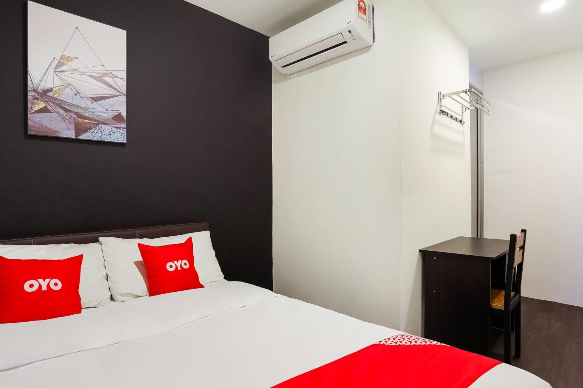 Oyo 90460 Hotel Kl2F Rest & Go Shah Alam Kültér fotó