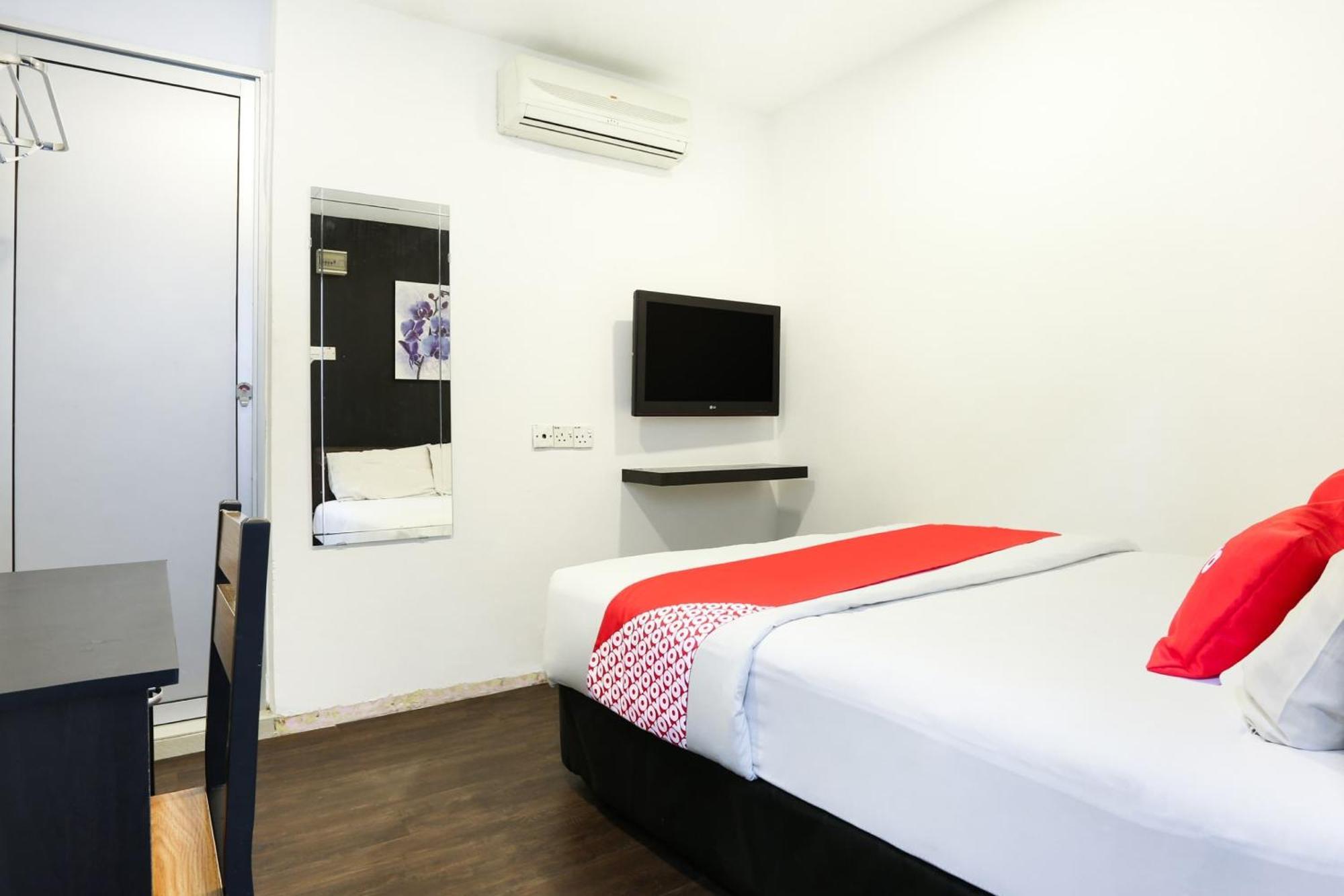 Oyo 90460 Hotel Kl2F Rest & Go Shah Alam Kültér fotó