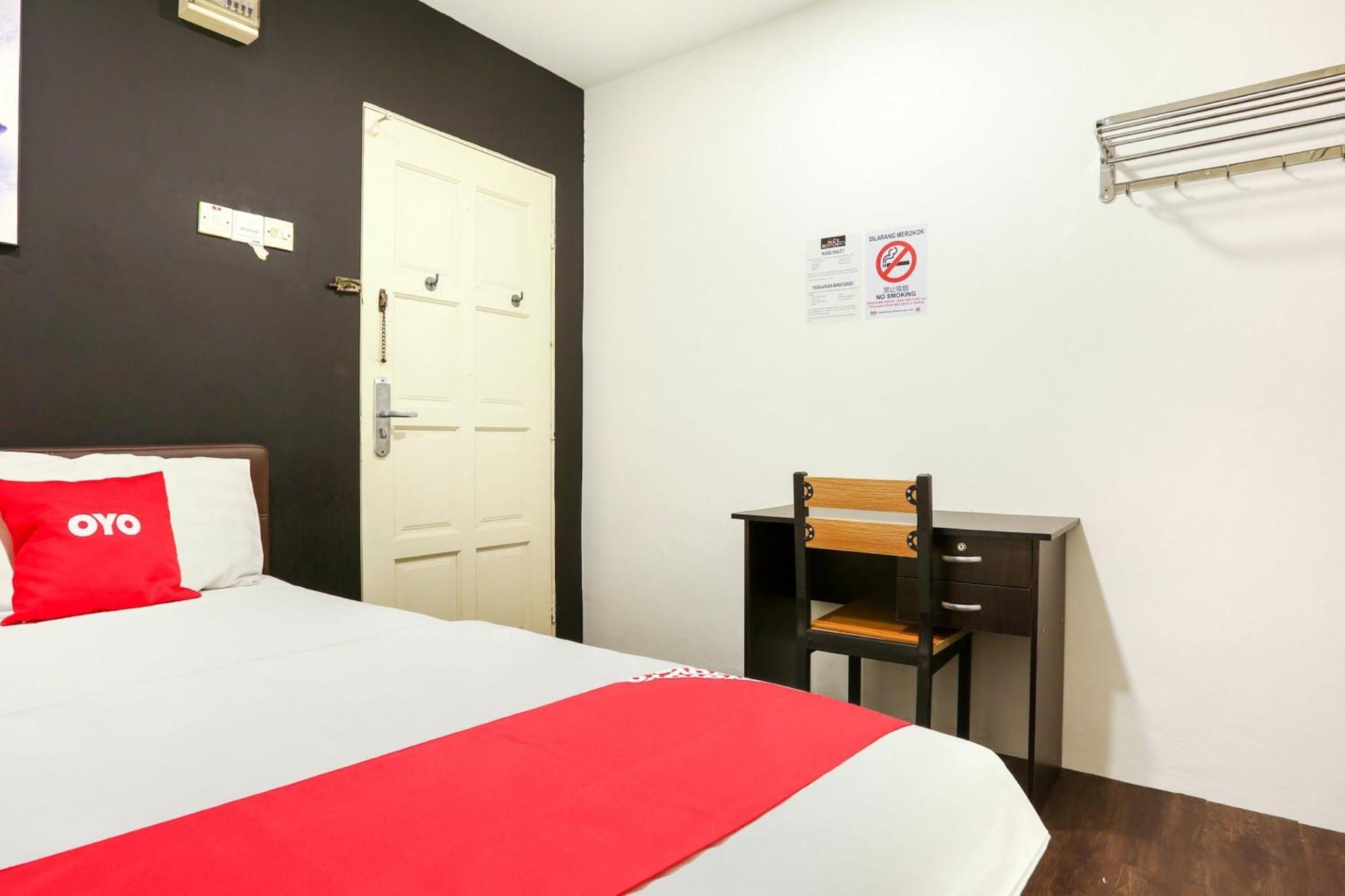 Oyo 90460 Hotel Kl2F Rest & Go Shah Alam Kültér fotó
