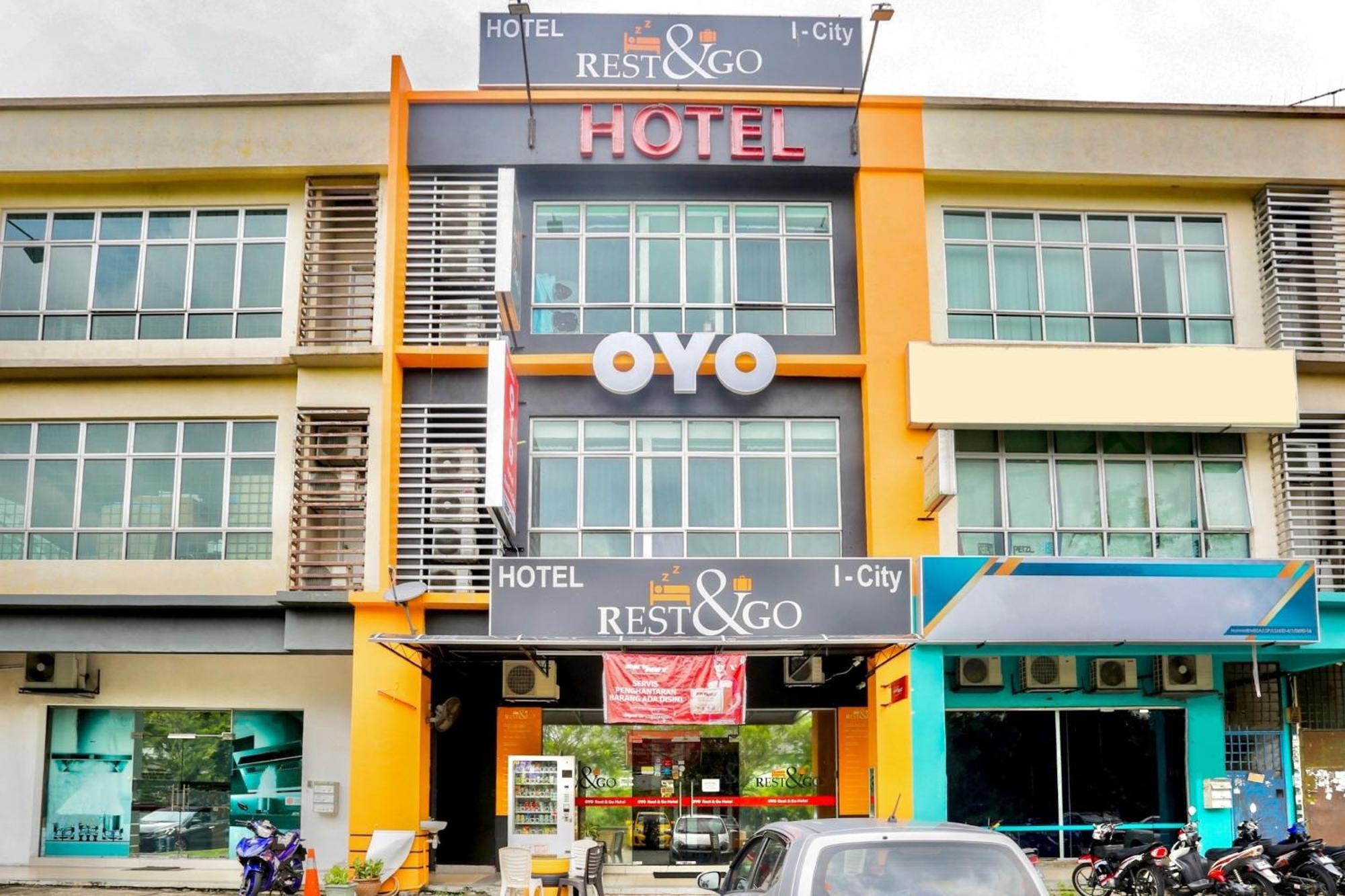 Oyo 90460 Hotel Kl2F Rest & Go Shah Alam Kültér fotó
